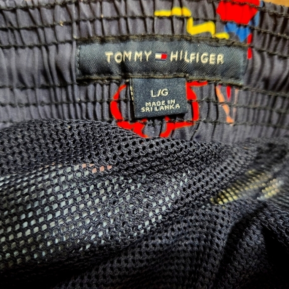 Tommy Hilfiger Shorts /Swim Trunks - Picture 5 of 5